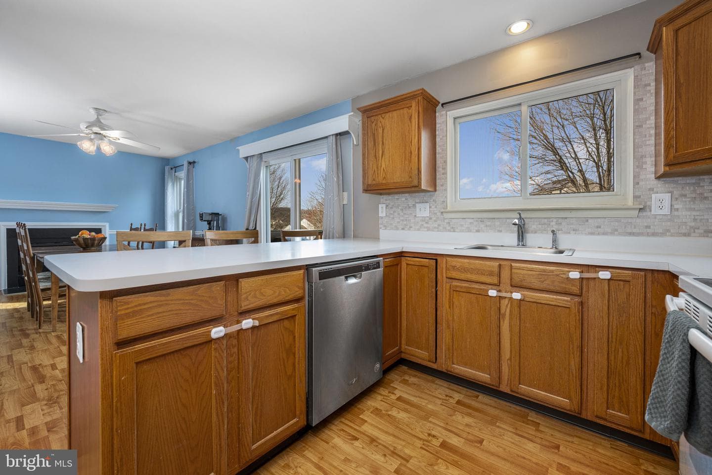 213 Thornridge Drive photo 6