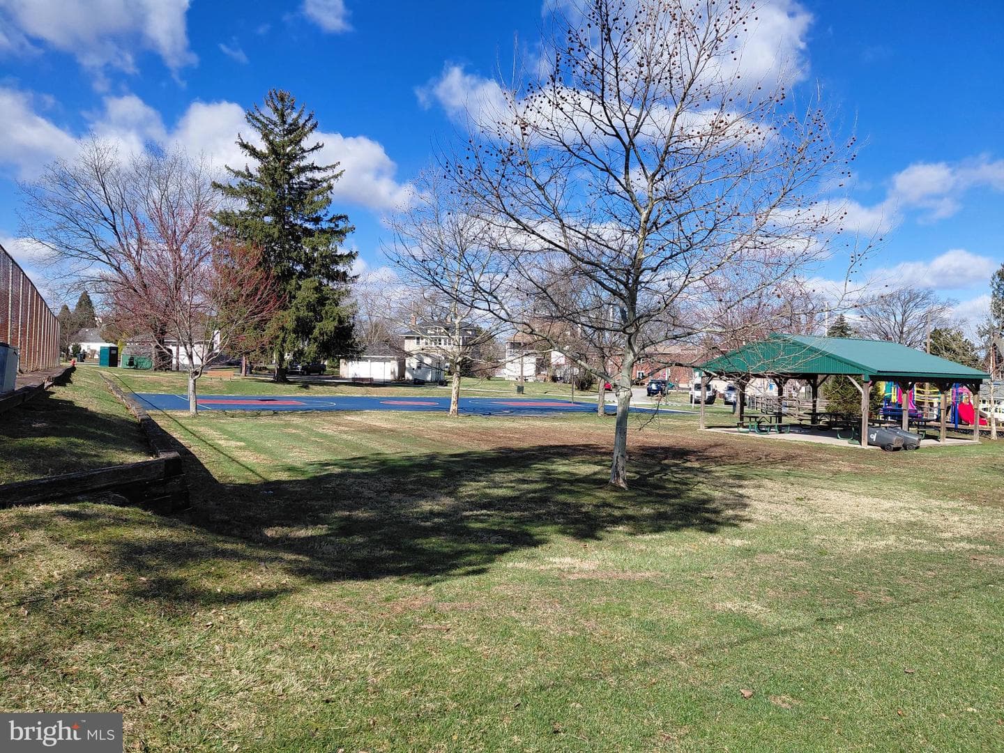 766 Starr Street photo 20