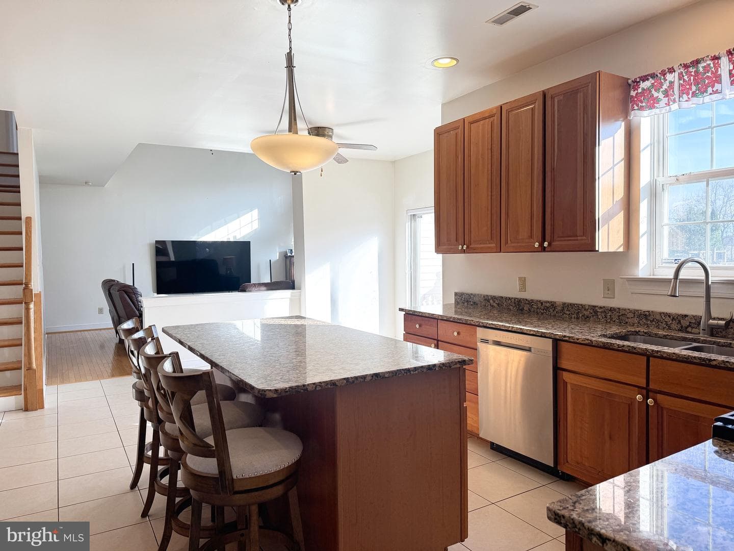 21 Meadow Lane photo 17