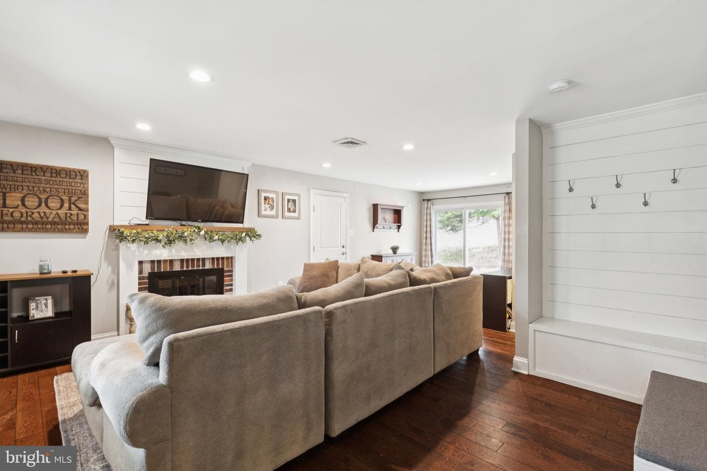 9 Whitely Road photo 6