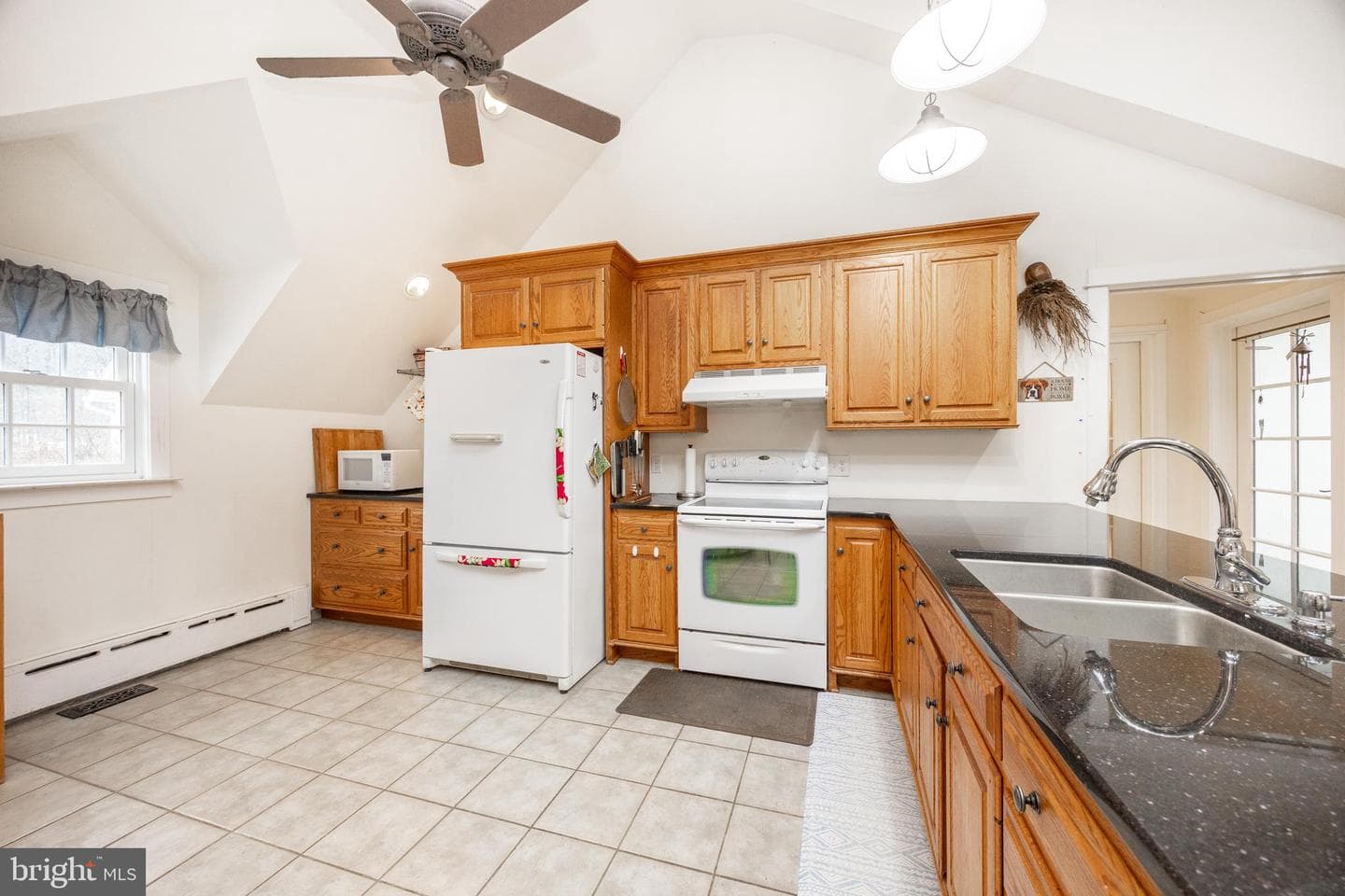 580 Reeds Road photo 52