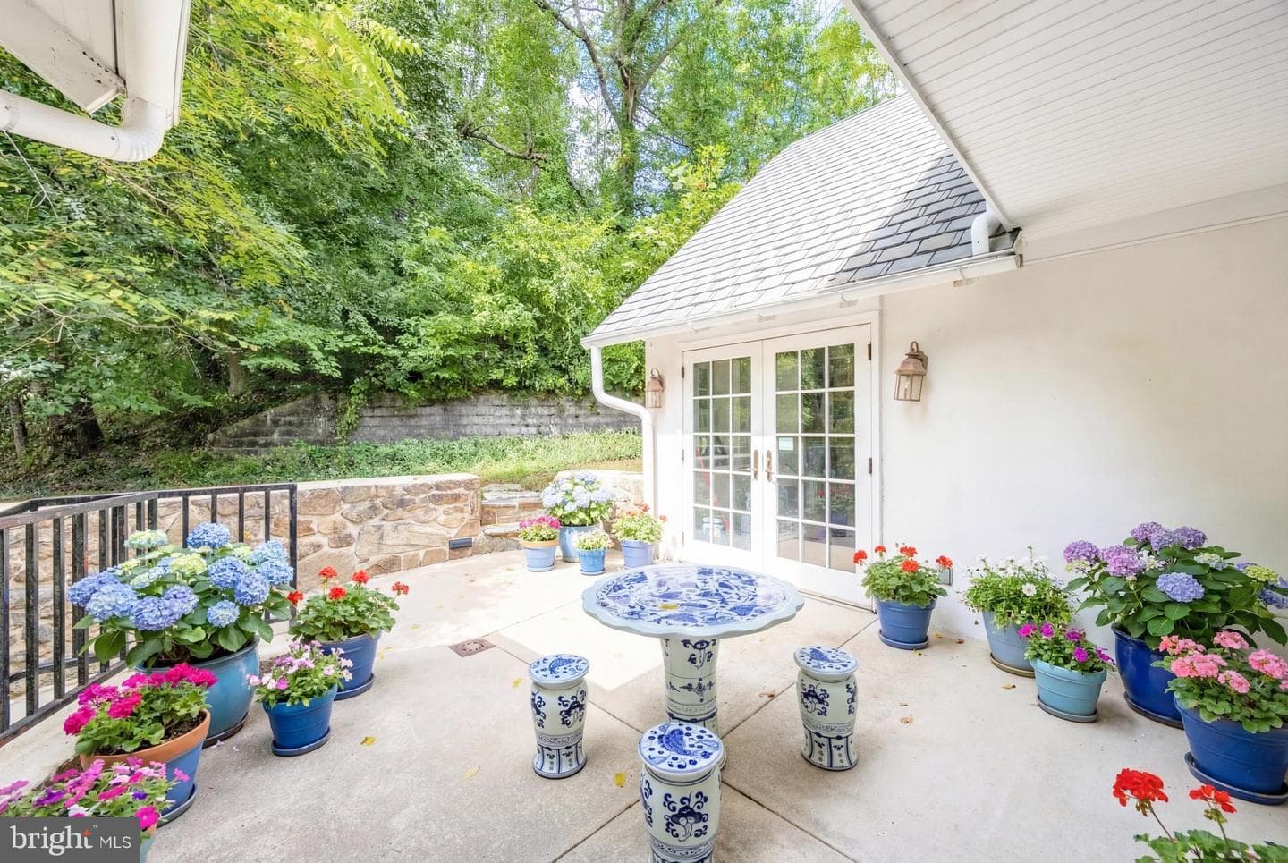 580 Reeds Road photo 63
