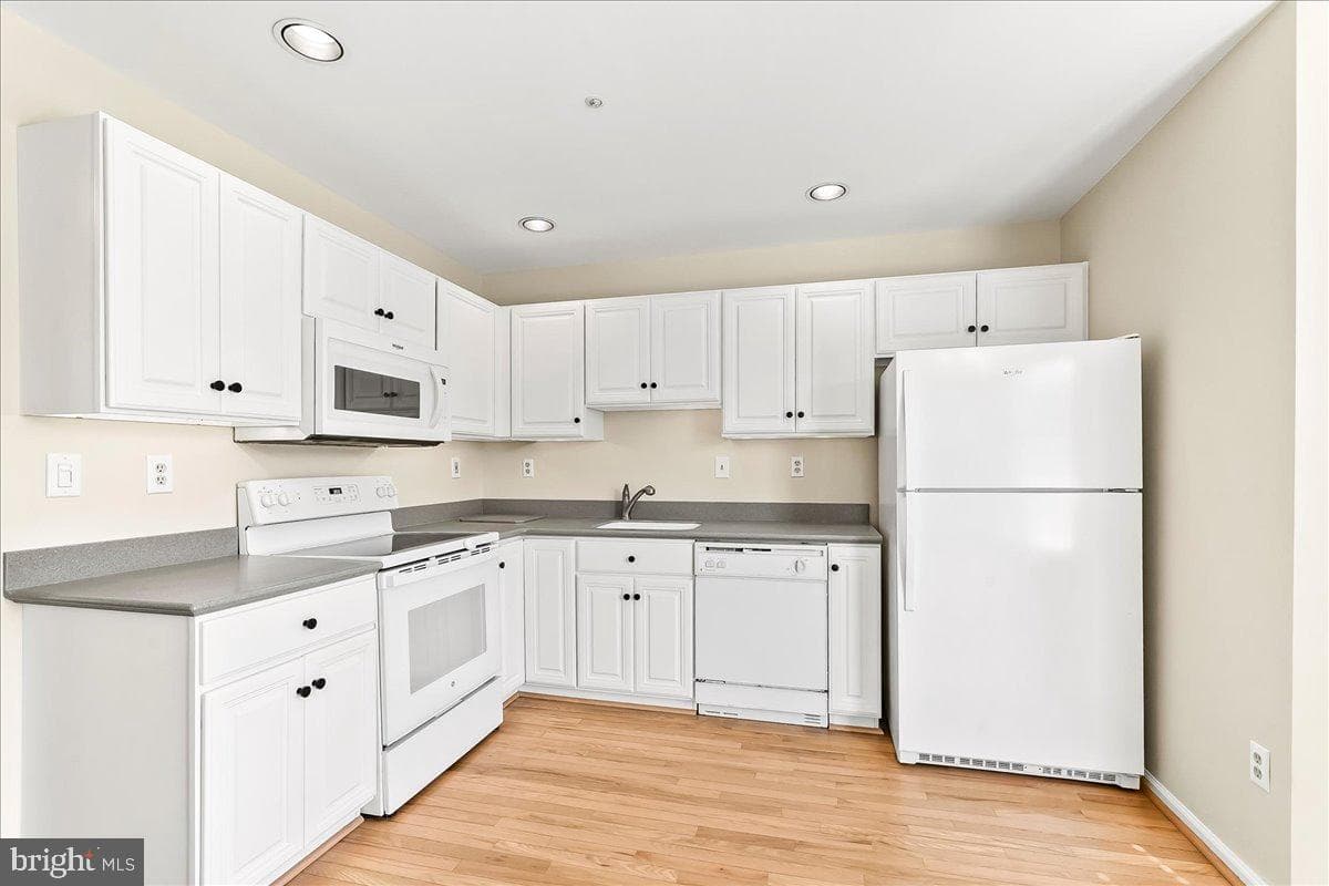 48 Buttonwood Drive photo 10