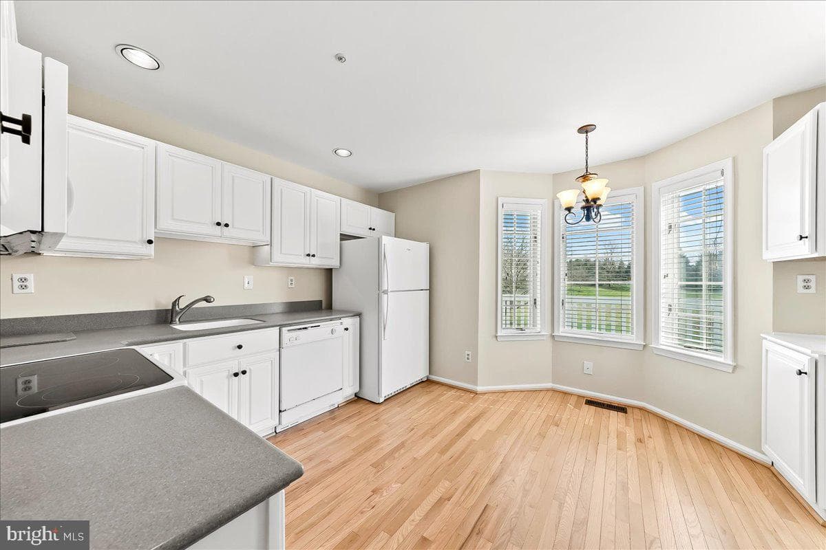 48 Buttonwood Drive photo 11