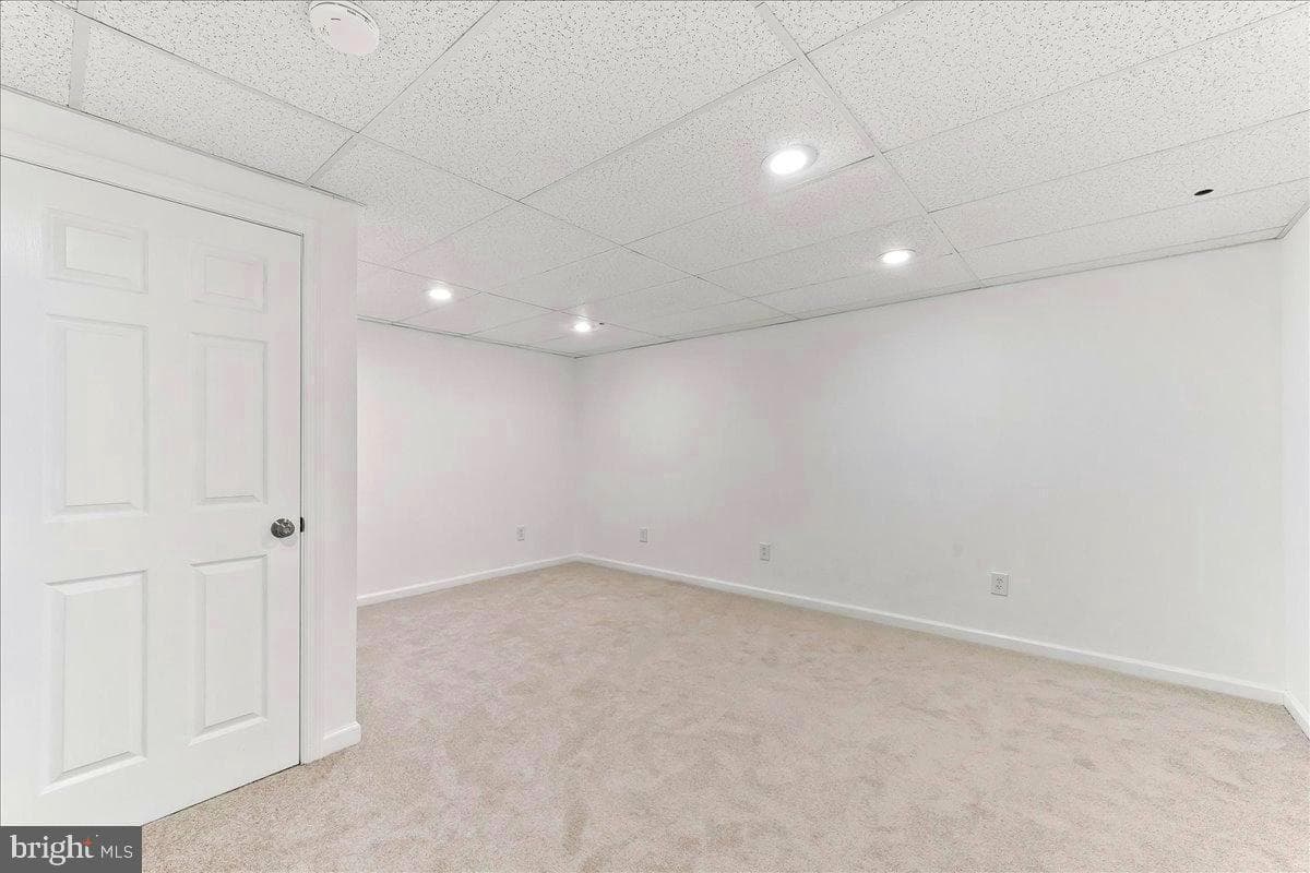 48 Buttonwood Drive photo 27
