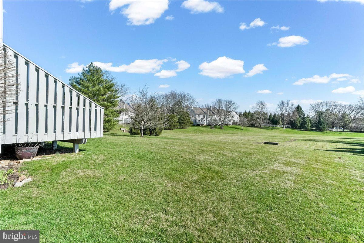 48 Buttonwood Drive photo 31