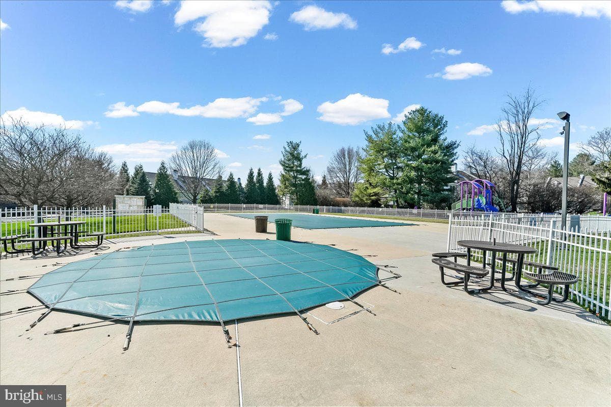 48 Buttonwood Drive photo 36