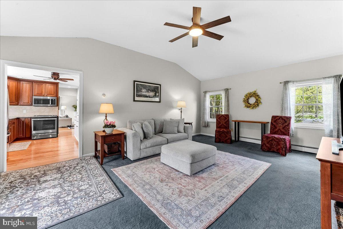 1131 Taylor Avenue photo 16