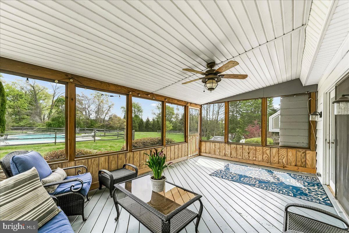 1131 Taylor Avenue photo 29