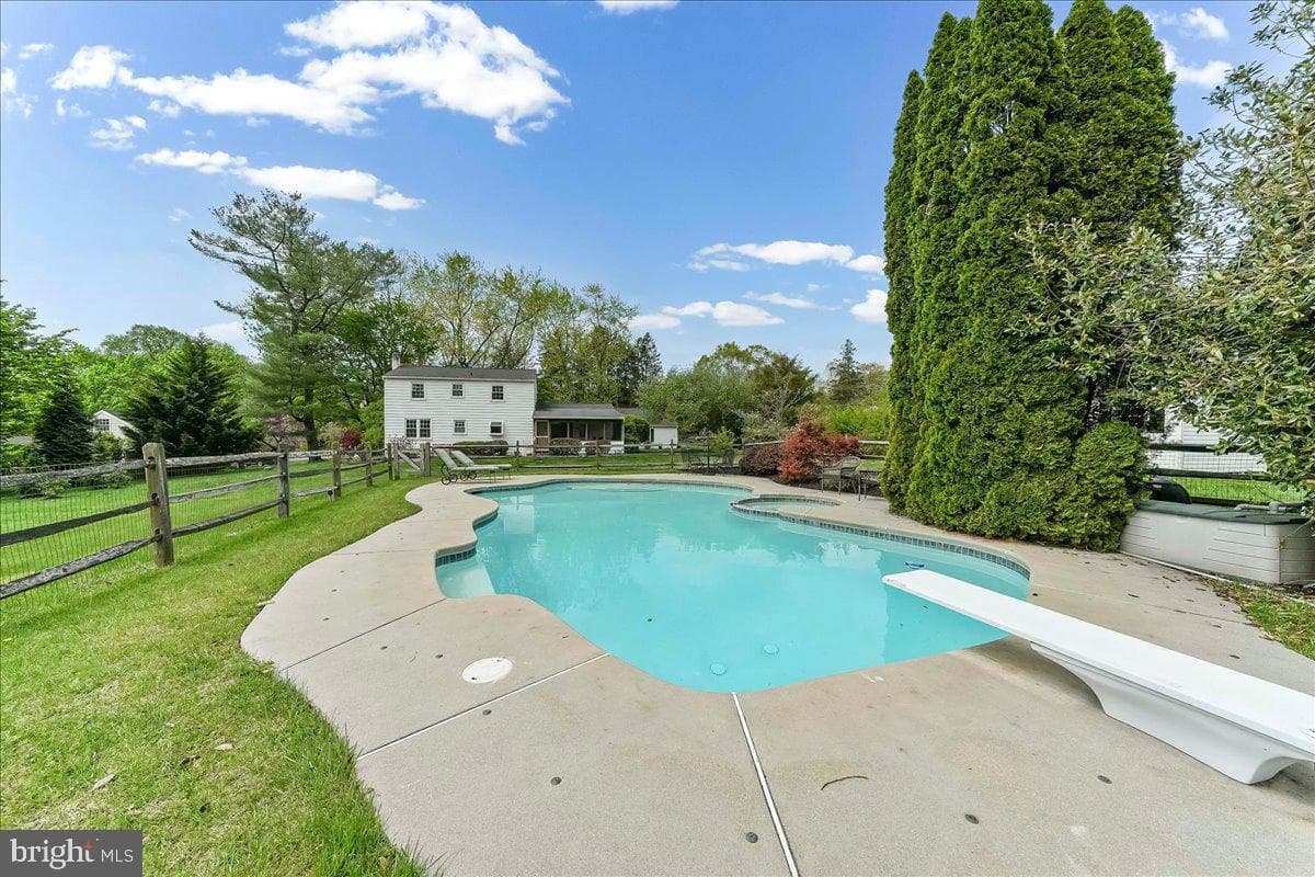 1131 Taylor Avenue photo 36