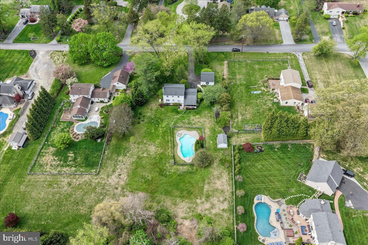 1131 Taylor Avenue photo 39
