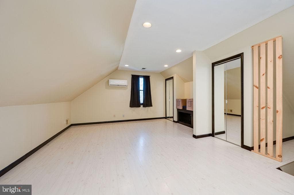 2039 School Road photo 61