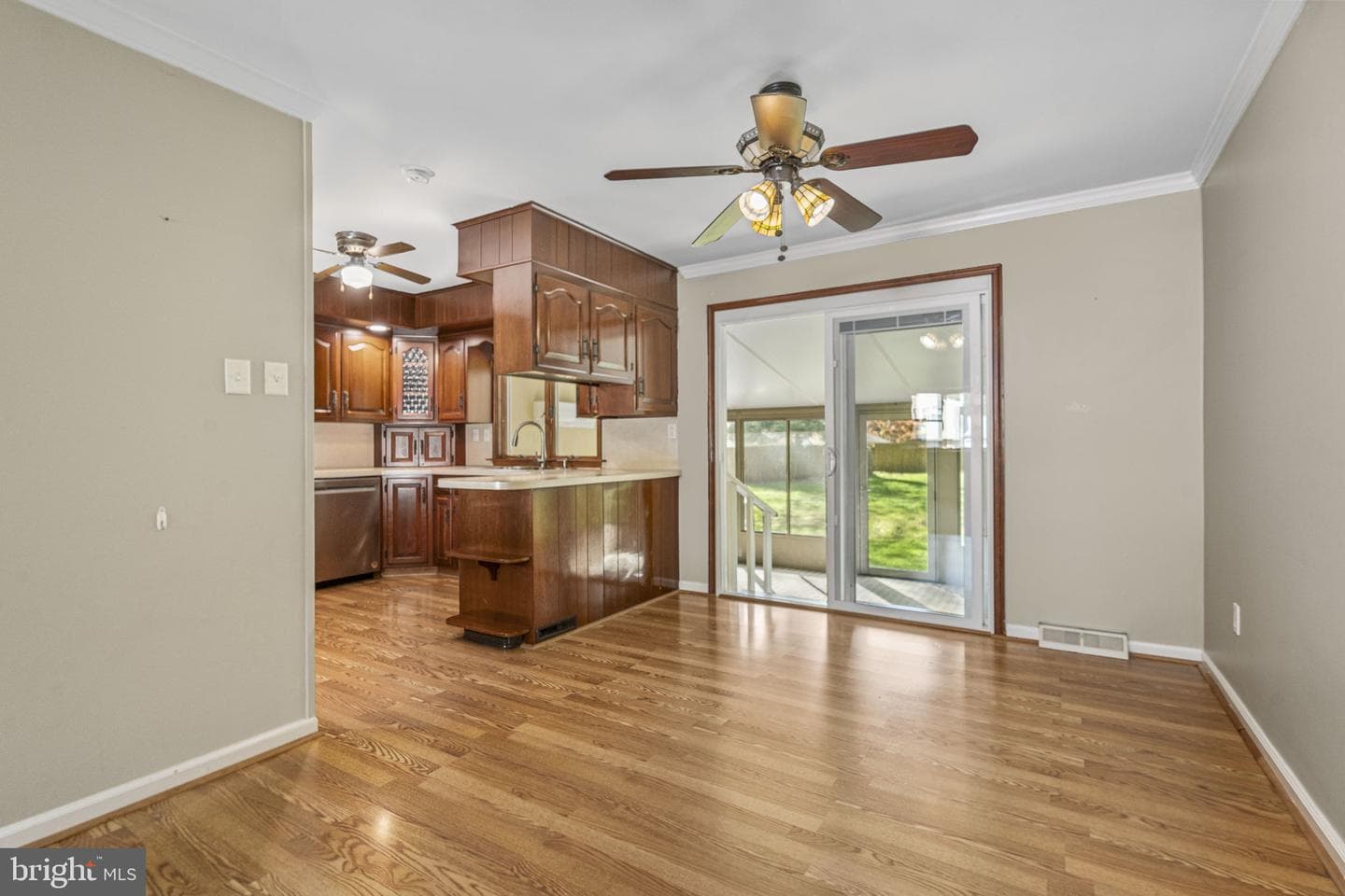 304 Crump Road photo 16
