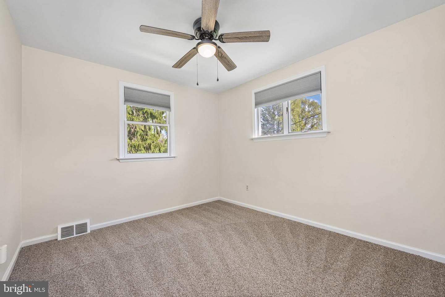 304 Crump Road photo 23