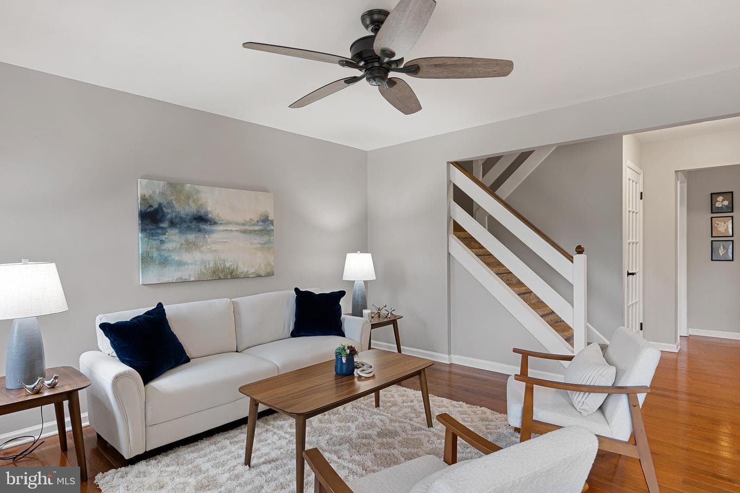 719 Jacques Circle photo 2