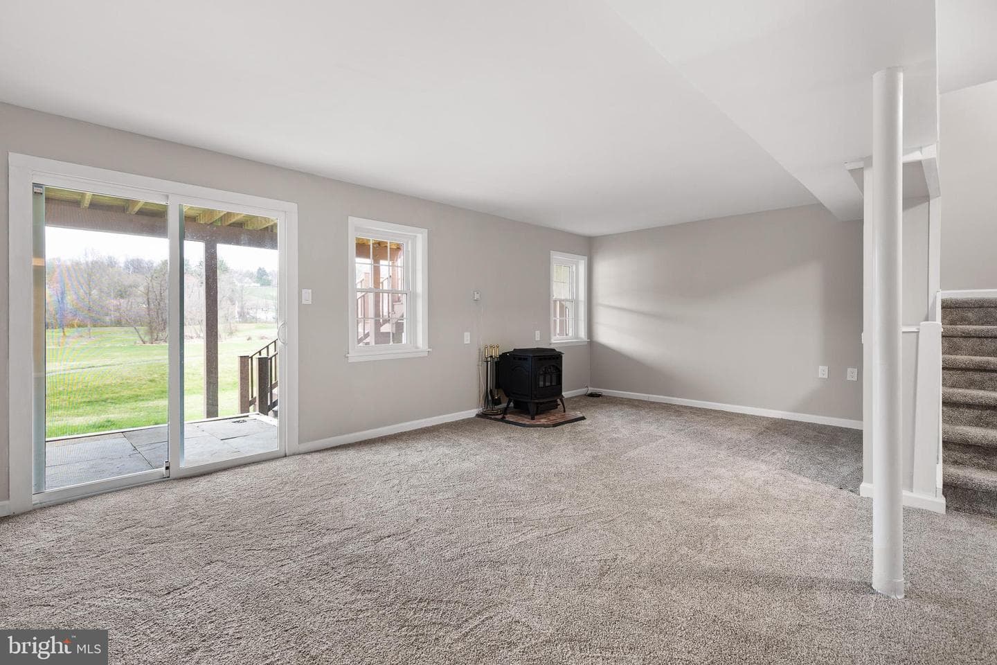 719 Jacques Circle photo 25