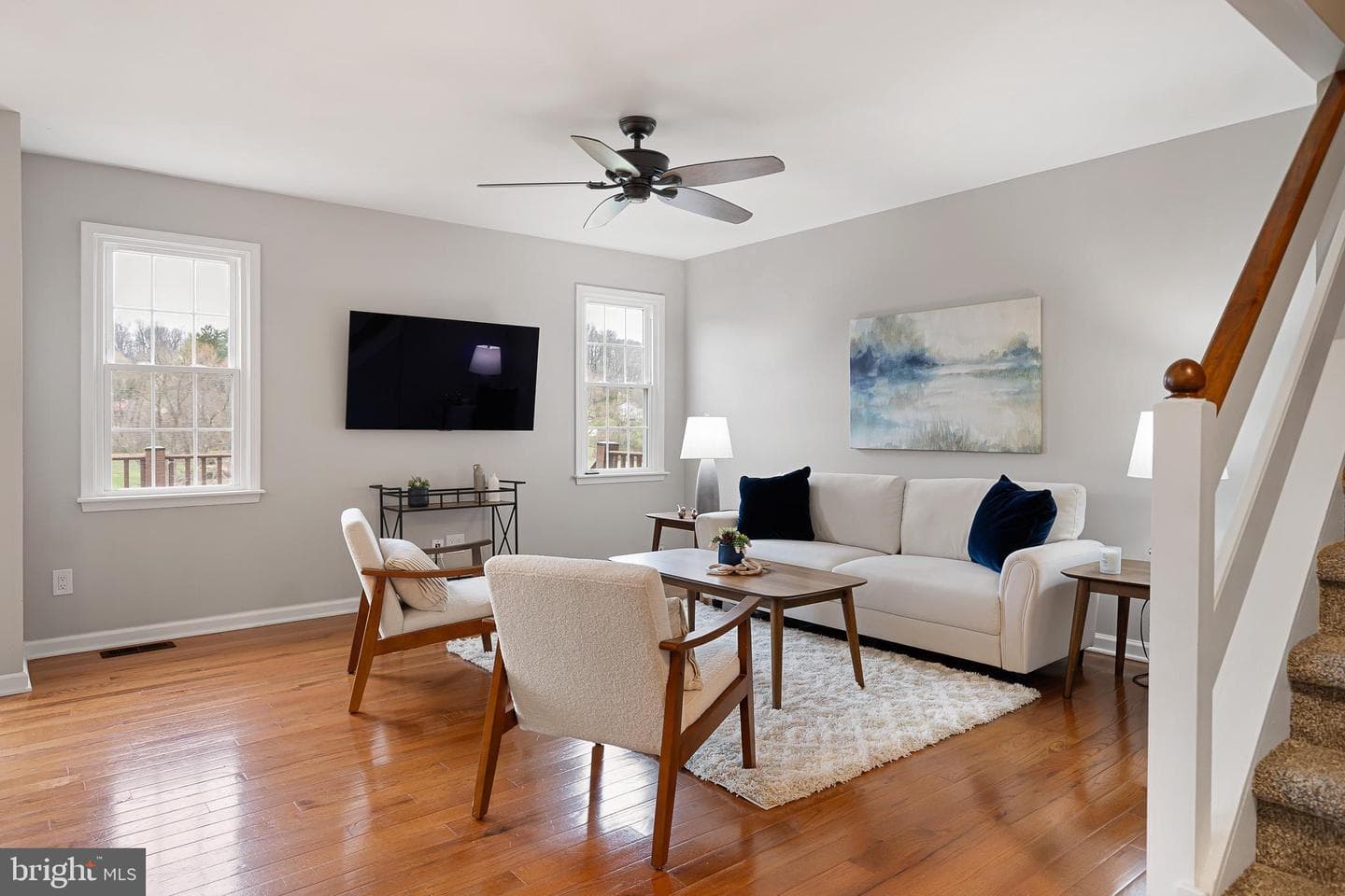 719 Jacques Circle photo 4