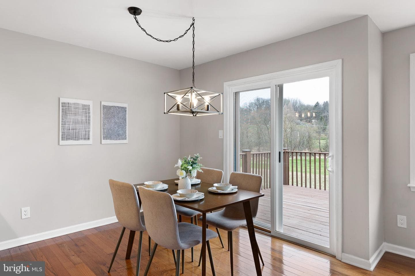 719 Jacques Circle photo 6