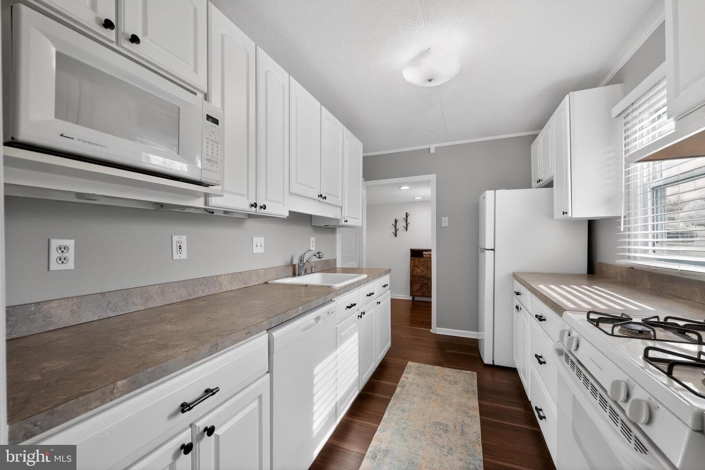 111 Gable Road photo 6