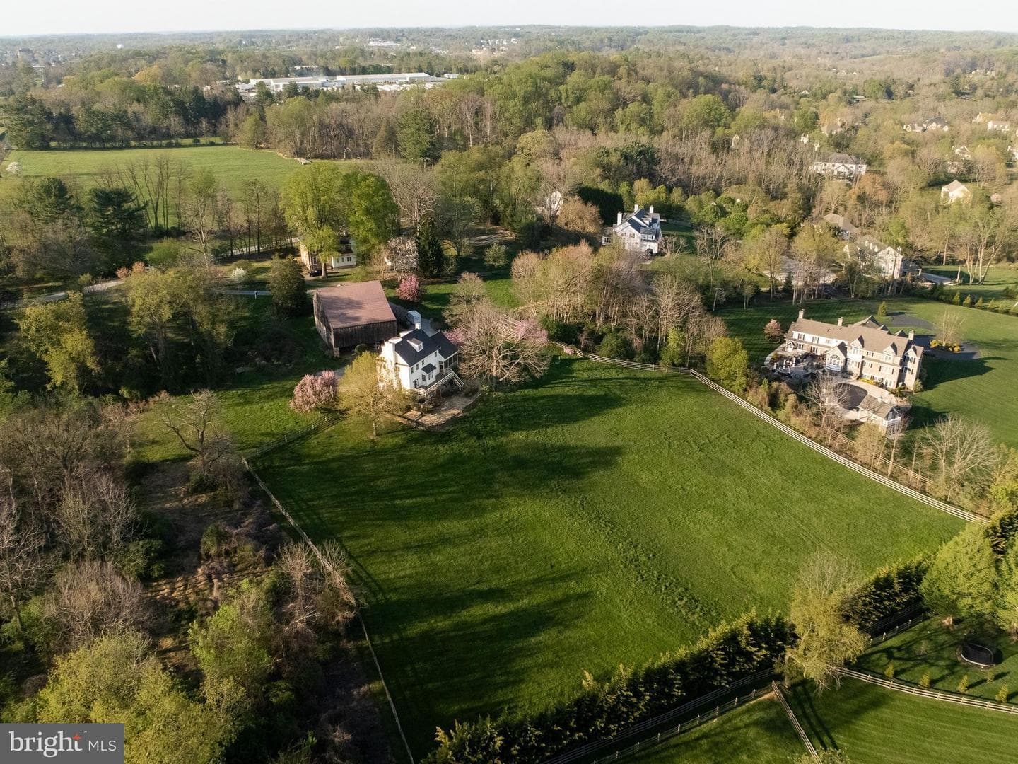 100 Pennfield Drive photo 3
