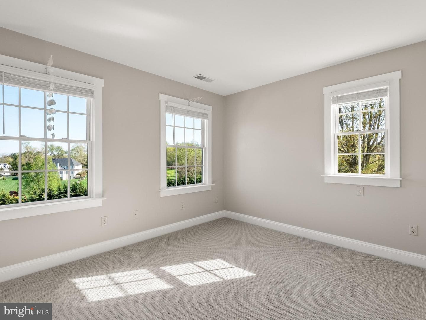 100 Pennfield Drive photo 55