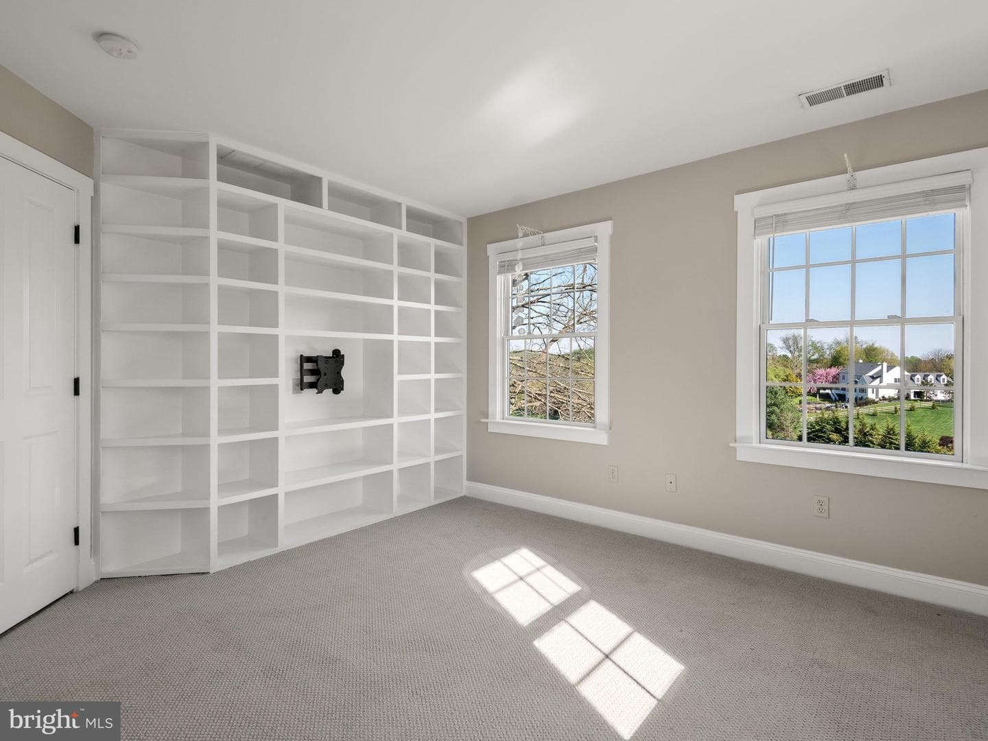 100 Pennfield Drive photo 65