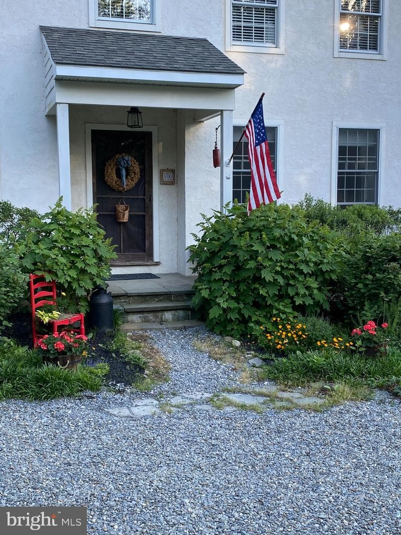 100 Pennfield Drive photo 8
