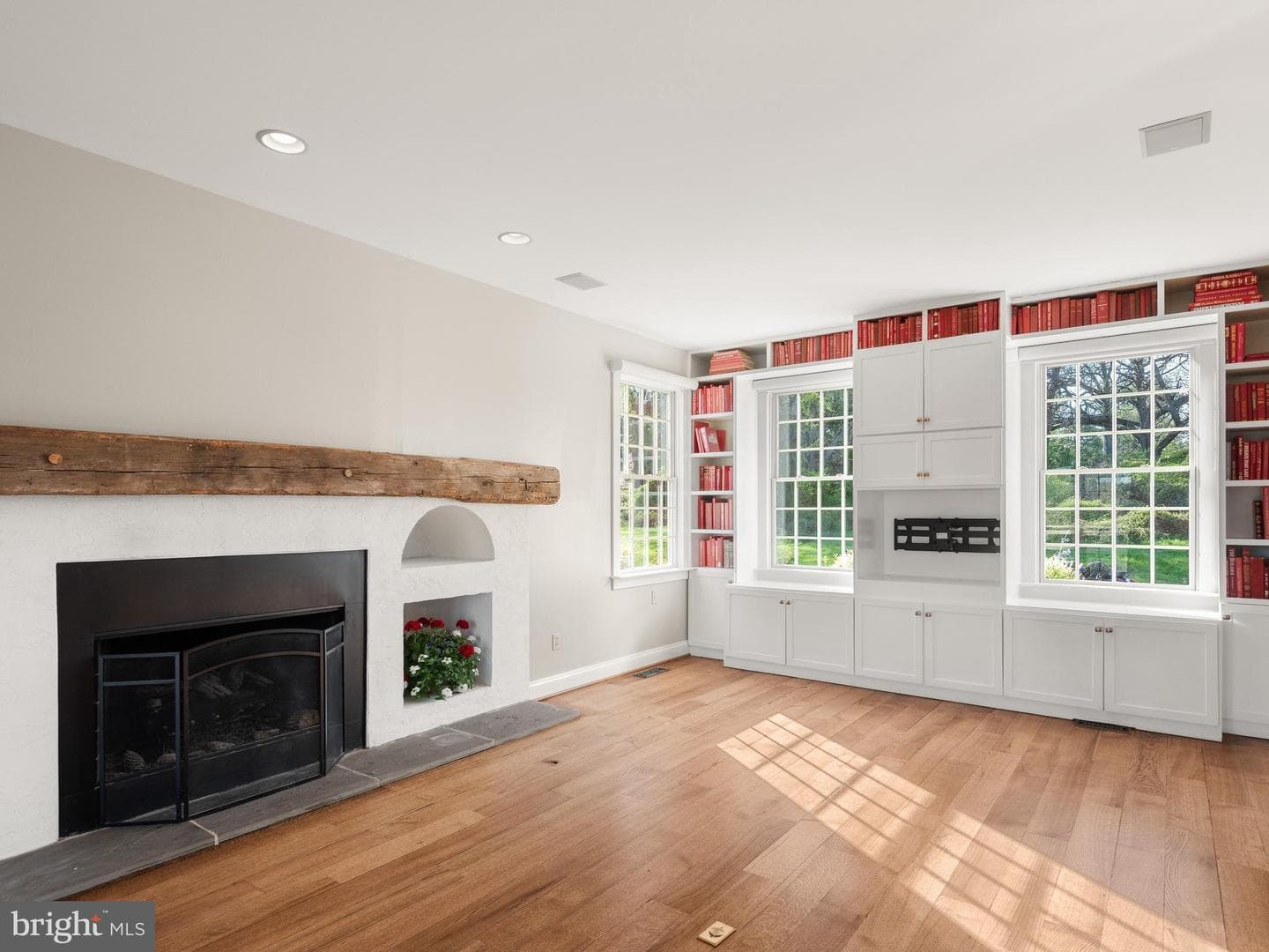 100 Pennfield Drive photo 86