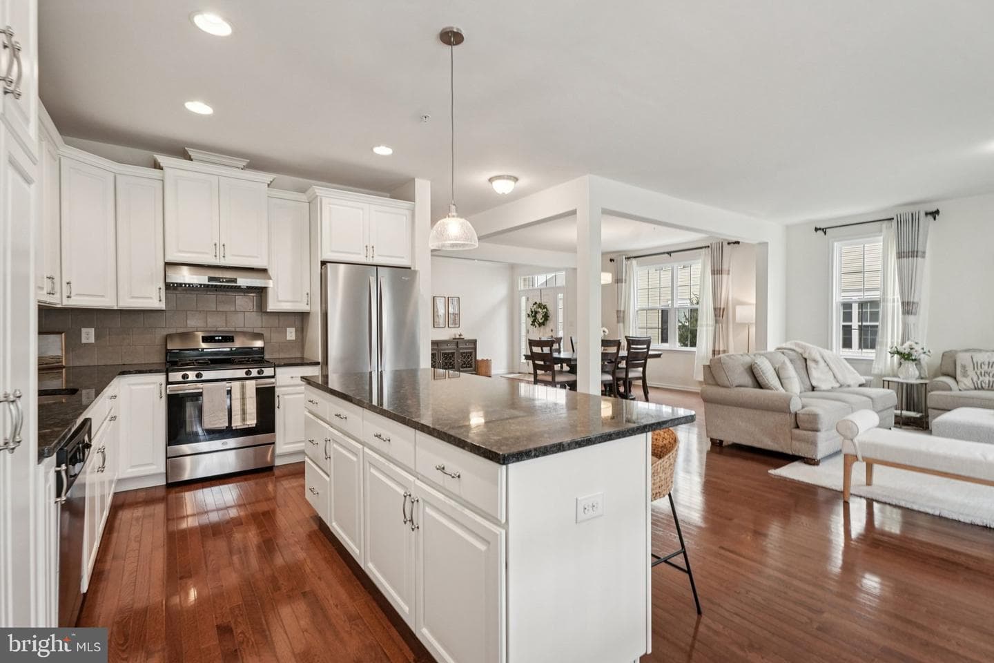 1436 Roswell Lane photo 14