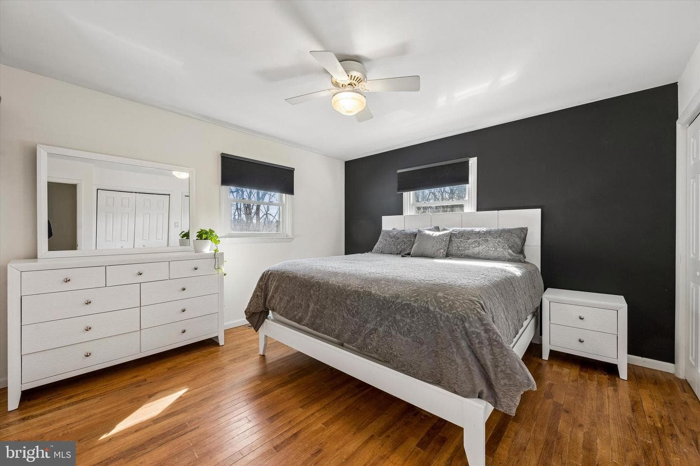 100 Evergreen Drive photo 15