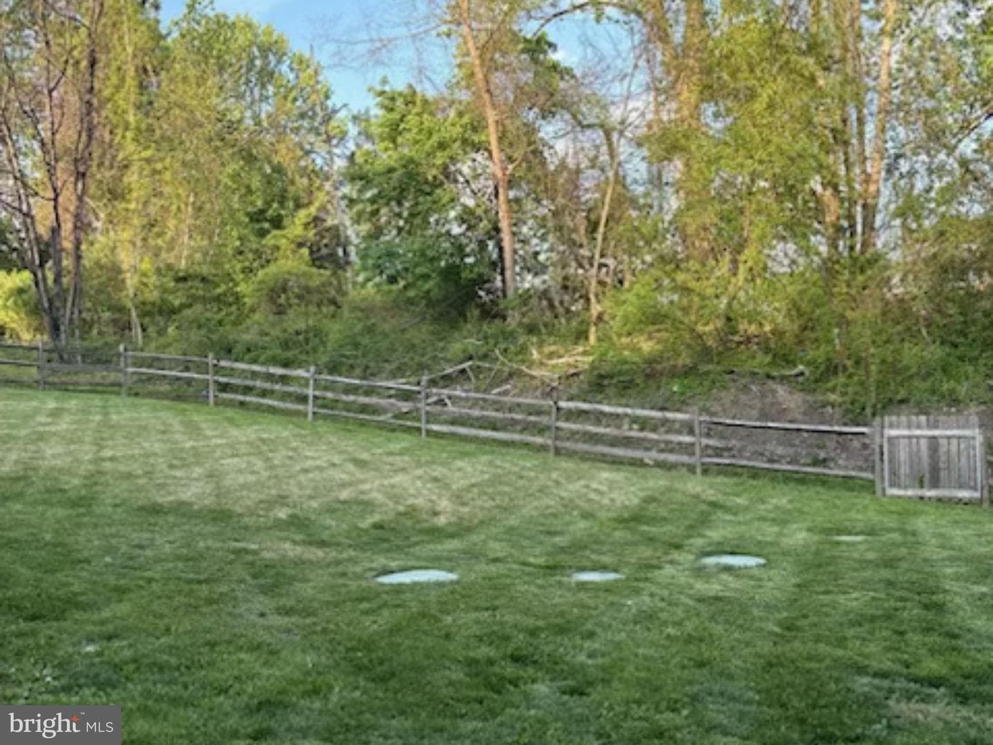 100 Evergreen Drive photo 32