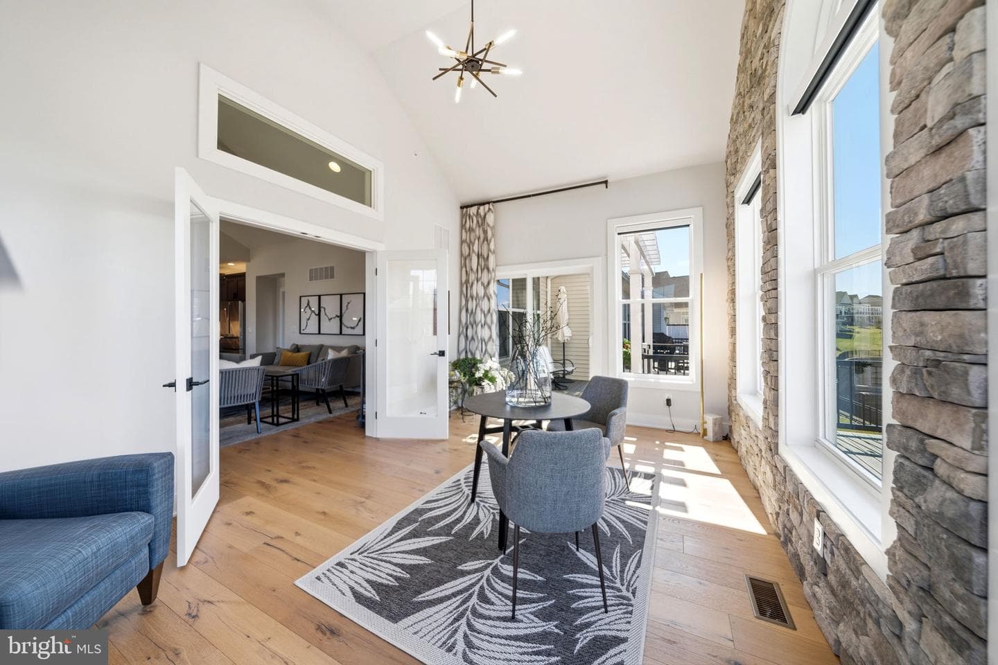 206 Reid Way photo 18
