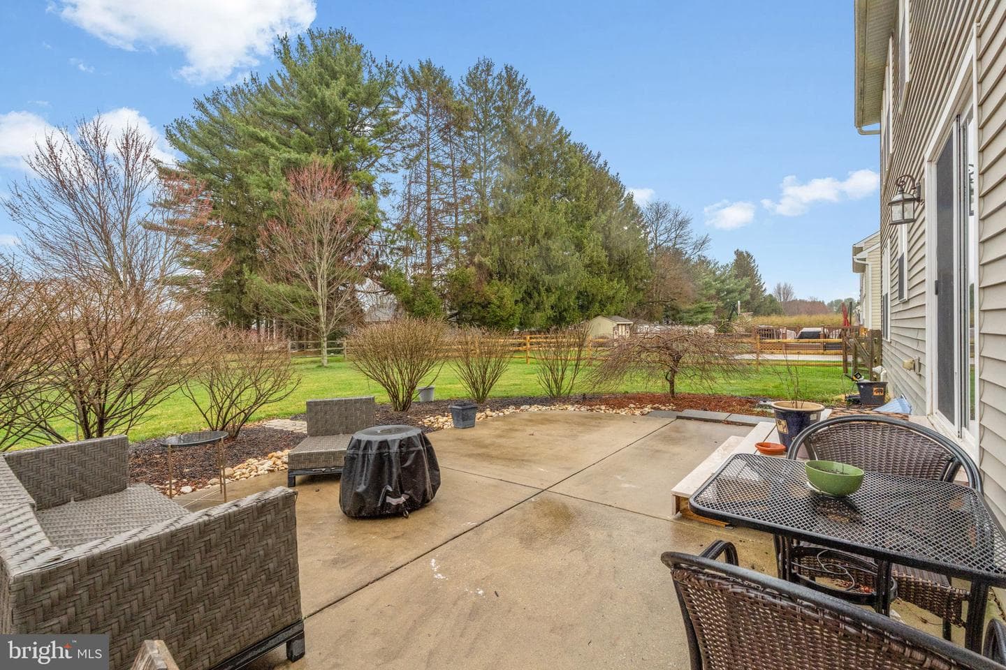 370 Redbud Drive photo 16