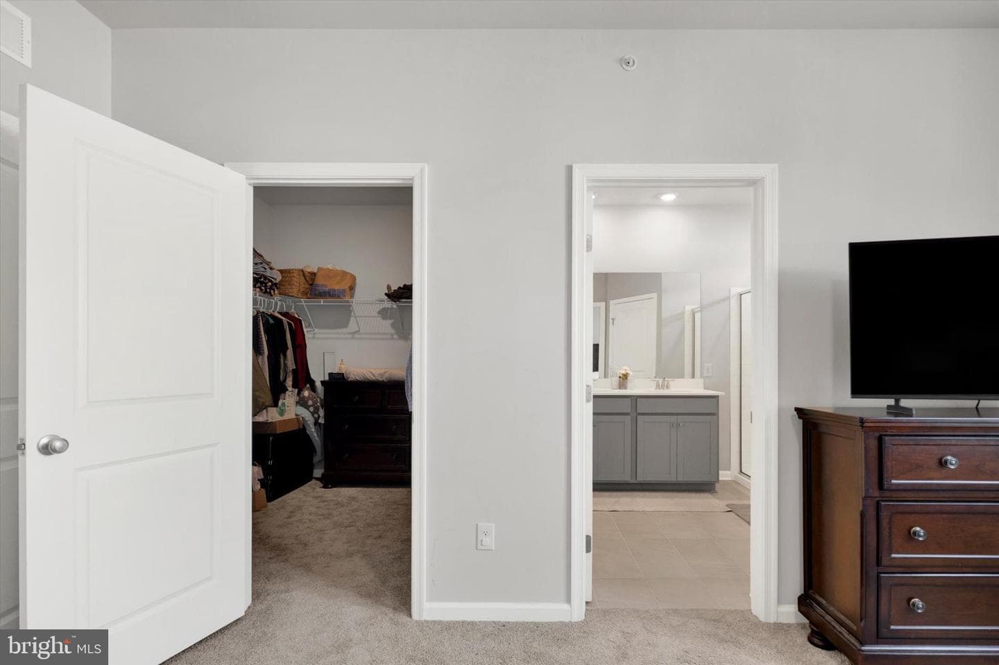 423 Smithworks Boulevard photo 24