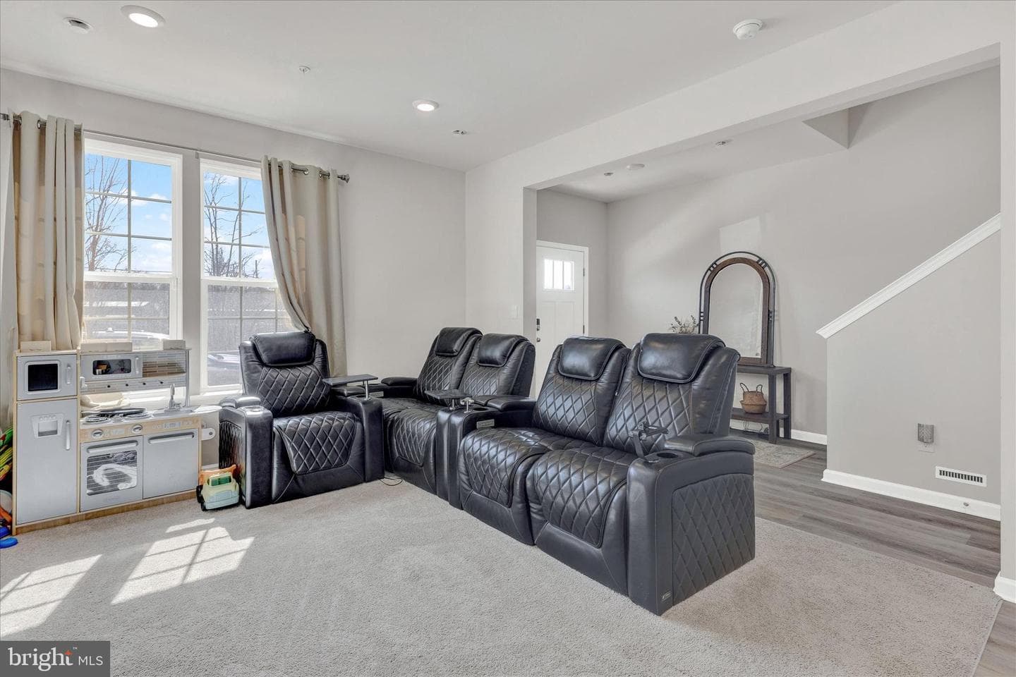 423 Smithworks Boulevard photo 40