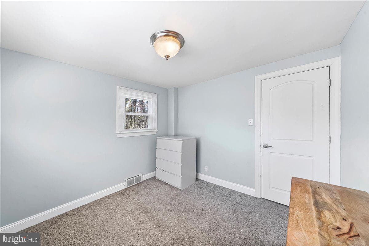 26 Greentree Lane photo 18