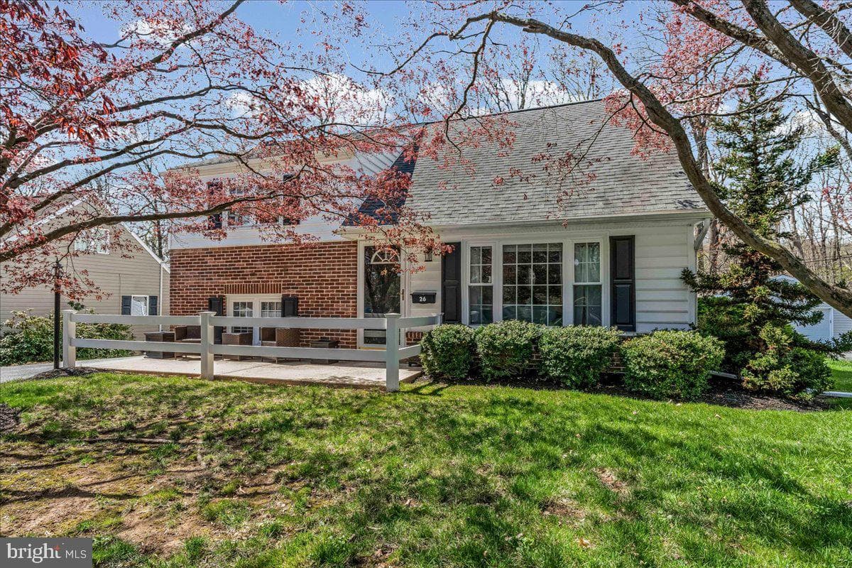 26 Greentree Lane photo 2