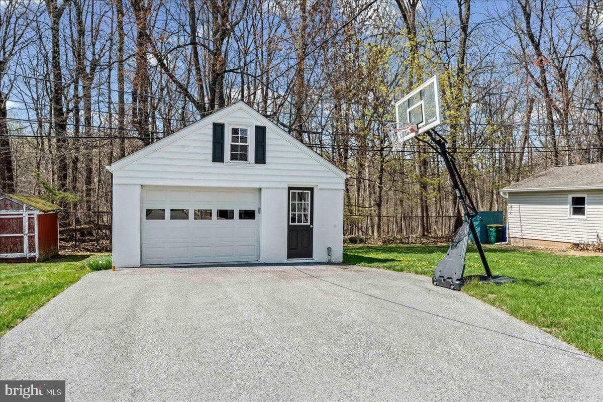 26 Greentree Lane photo 28