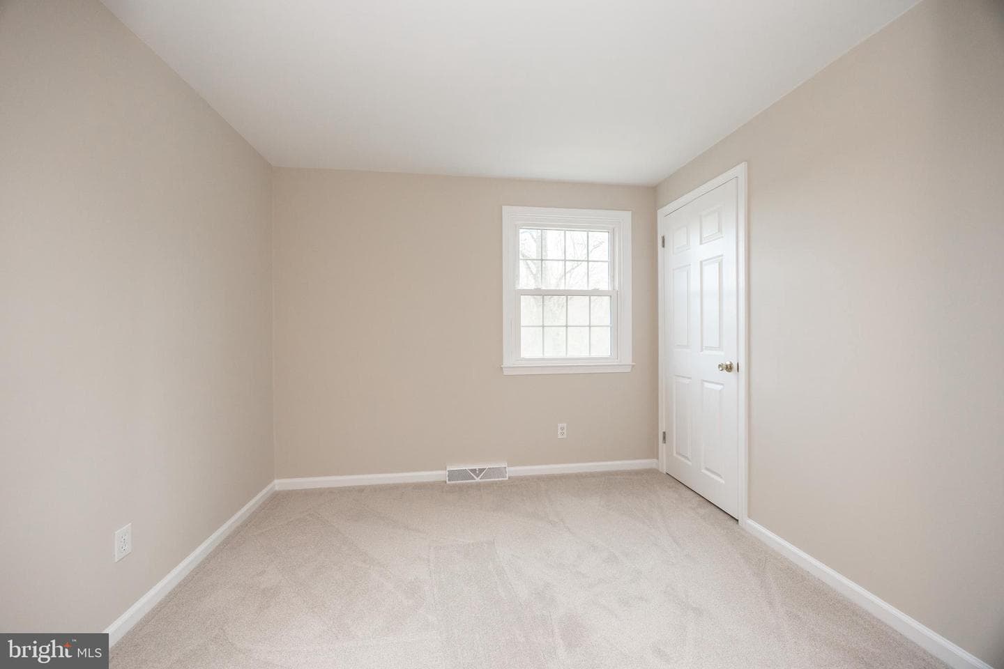 401 Baker Lane photo 31