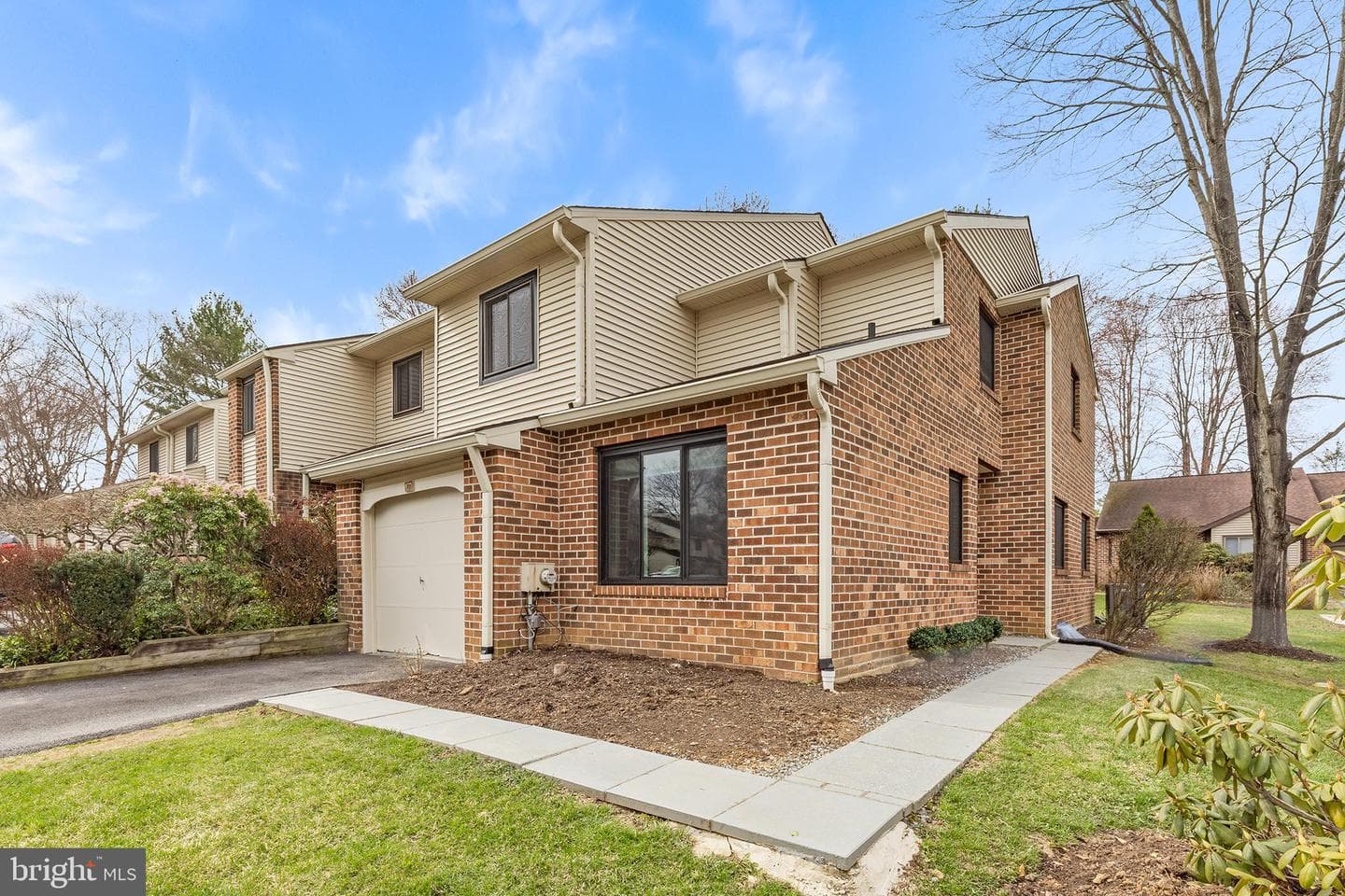 306 Hanover Court