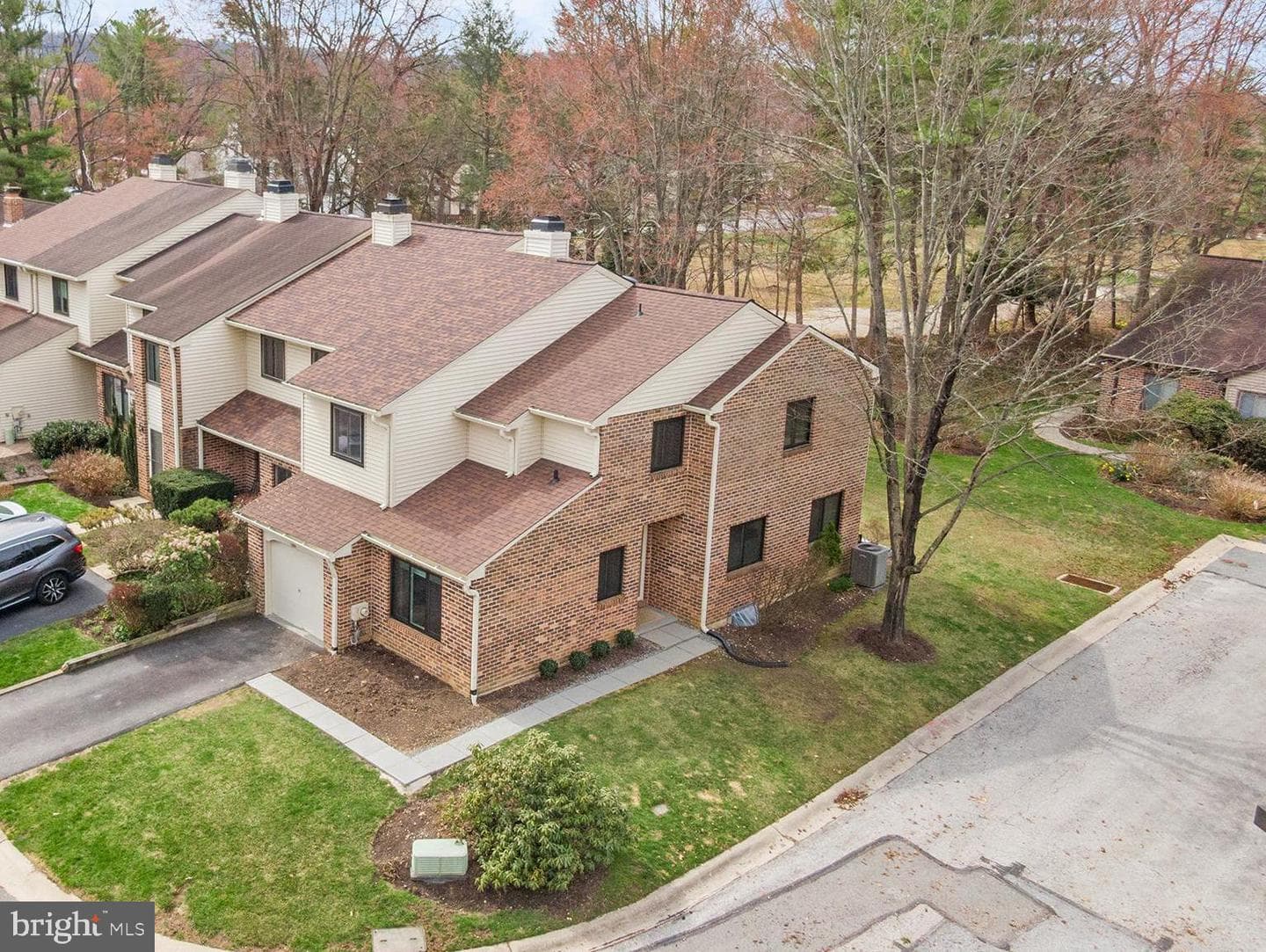 306 Hanover Court photo 43