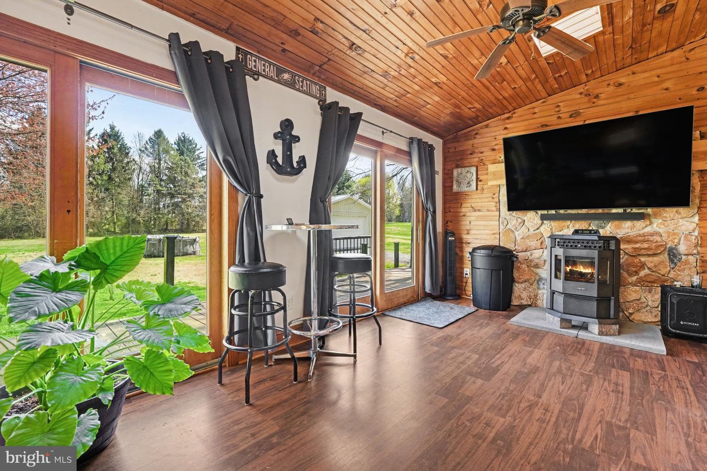 1442 Harvey Lane photo 11