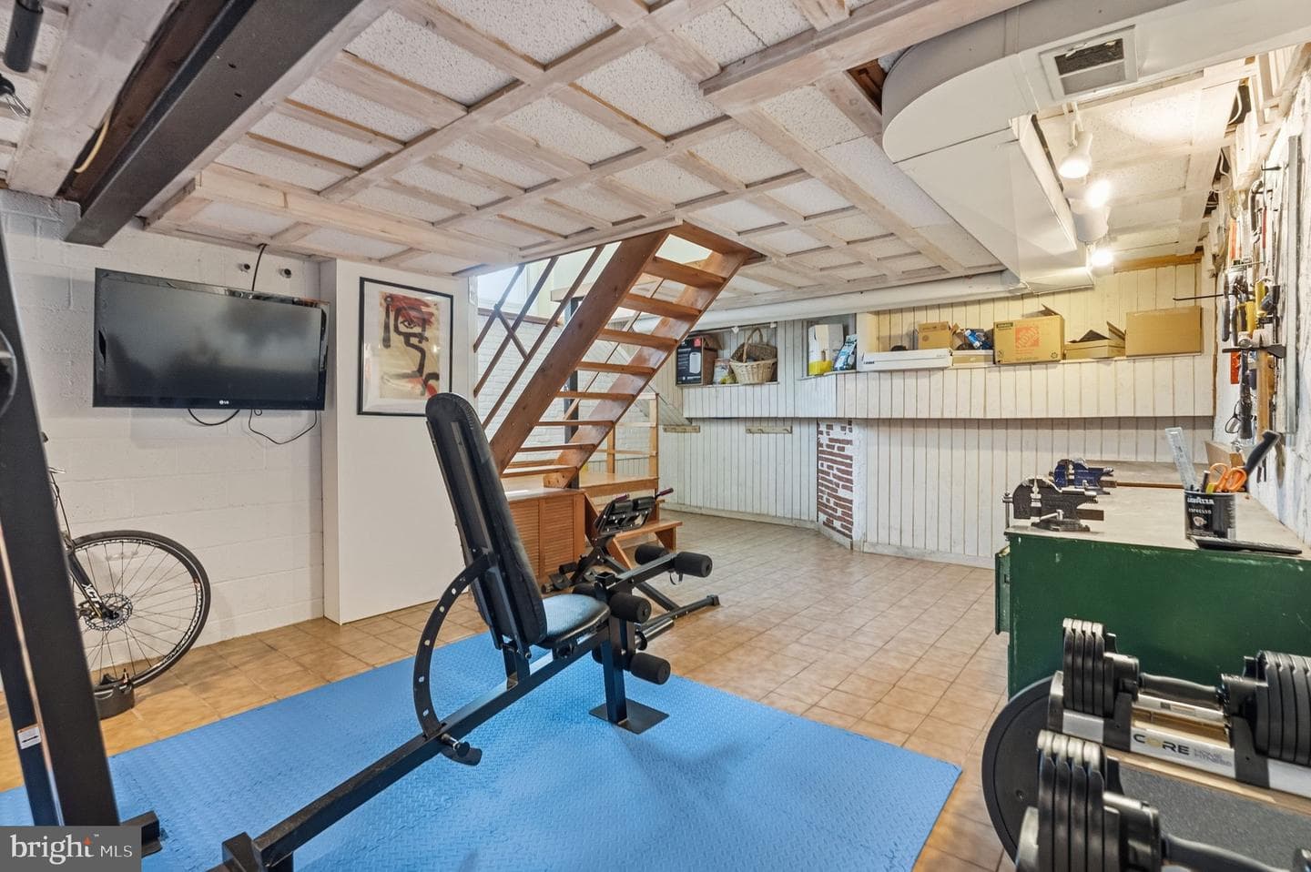 1561 Tanglewood photo 42