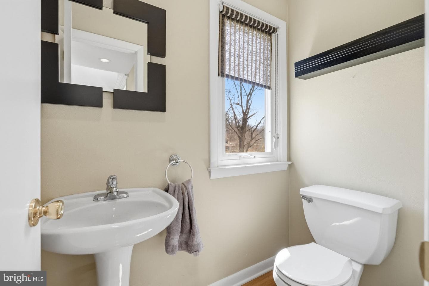 1561 Tanglewood photo 7