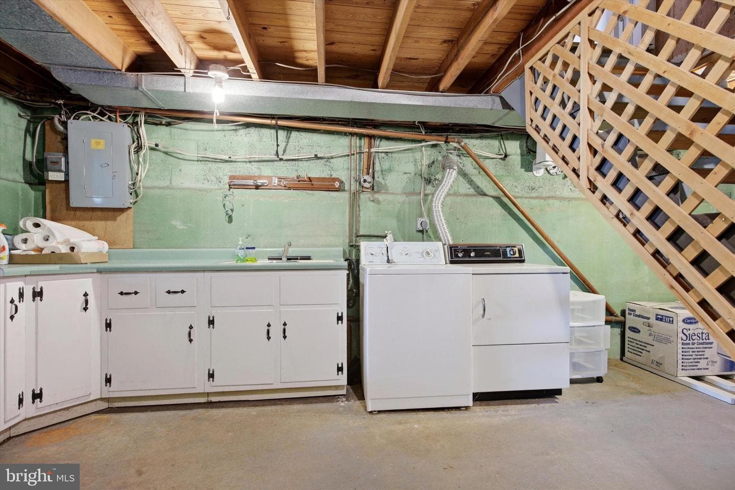 547 Dorothy Lane photo 17