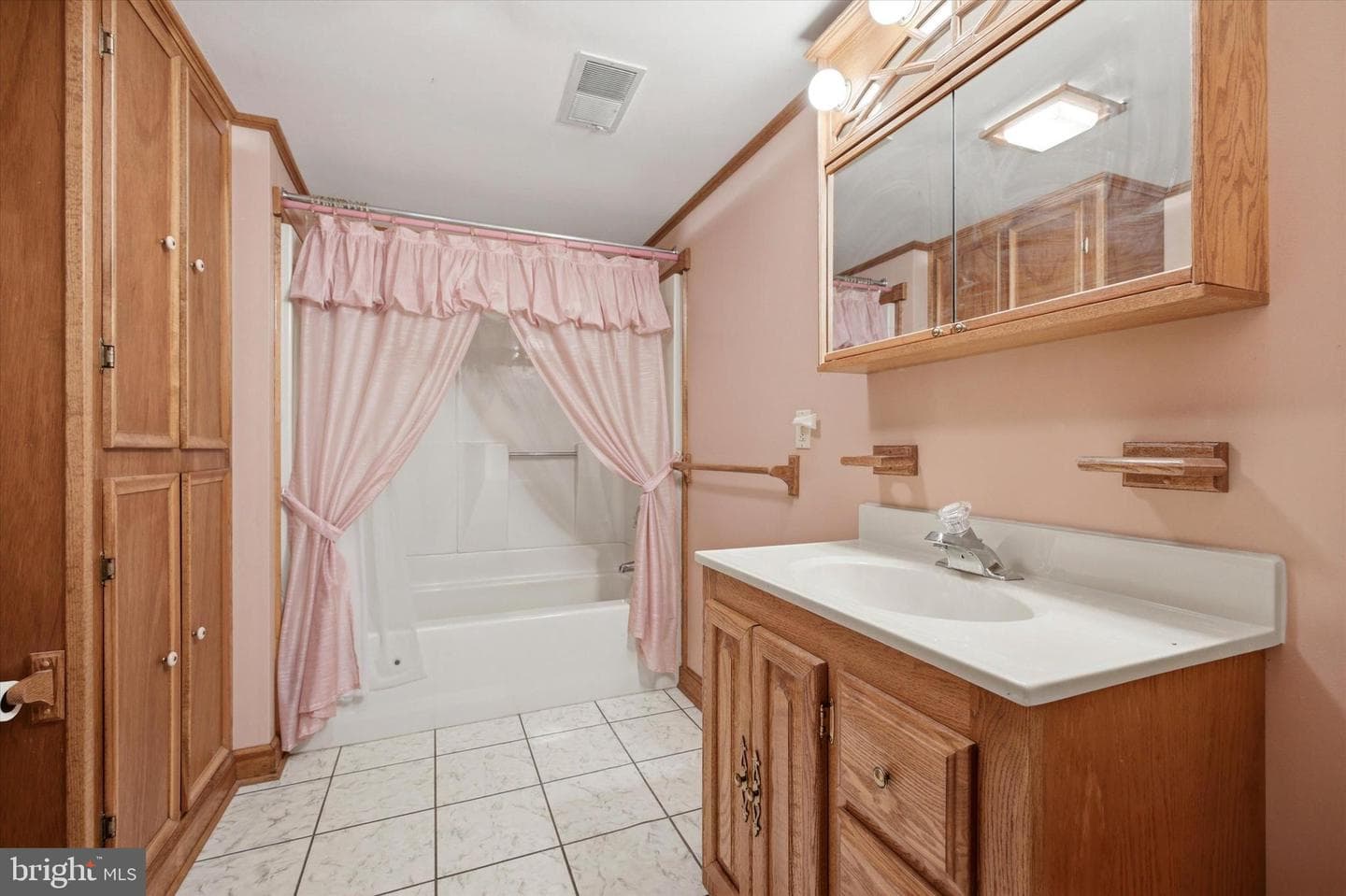 547 Dorothy Lane photo 19