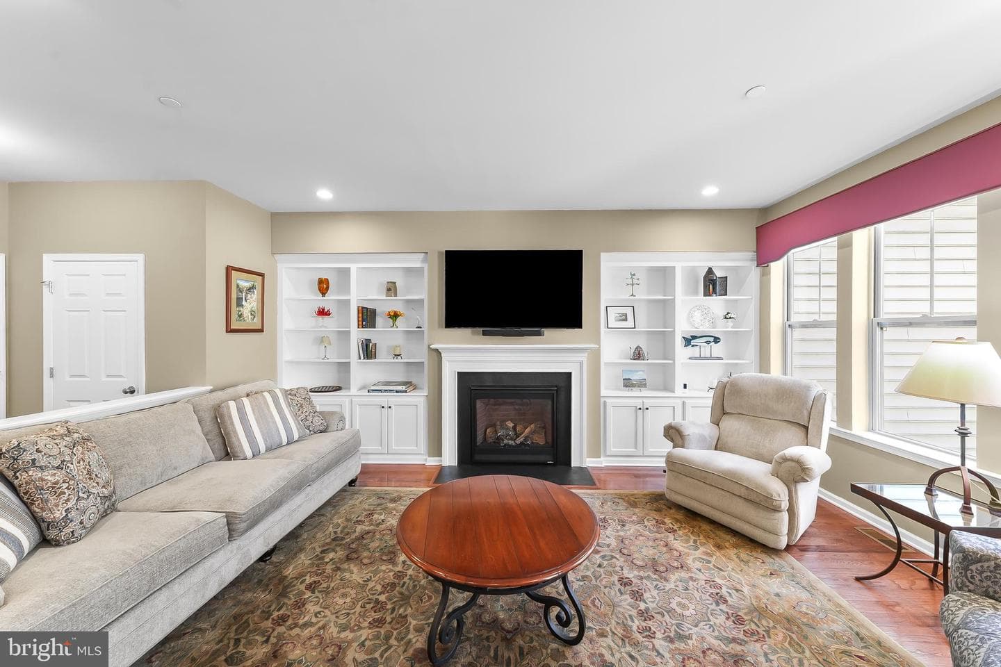 292 Kestrel Court photo 5