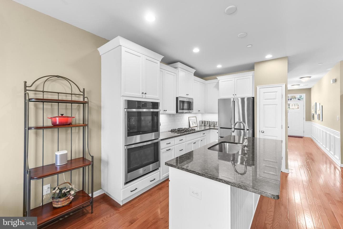 292 Kestrel Court photo 8