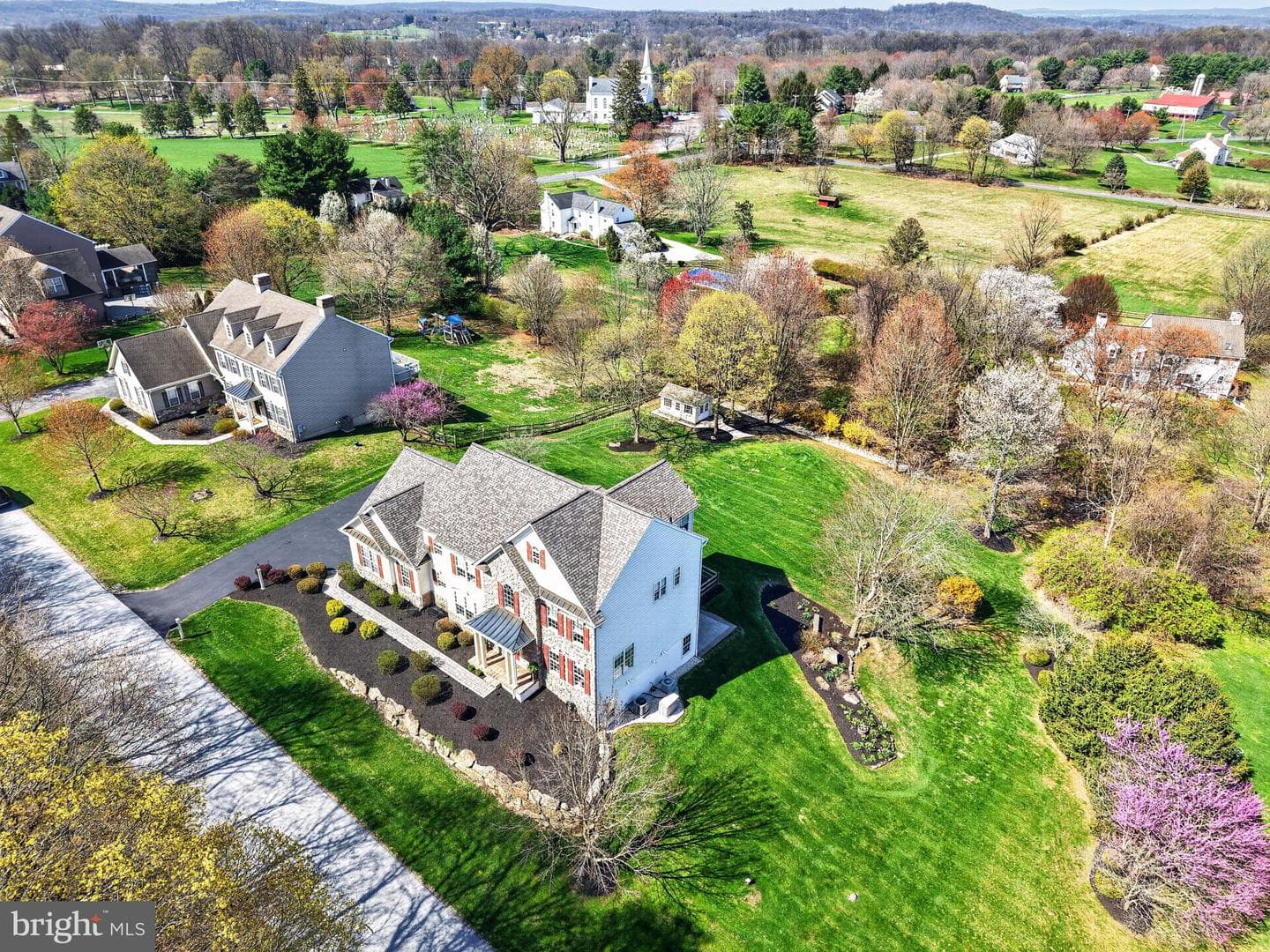 19 Steepleview Drive photo 47