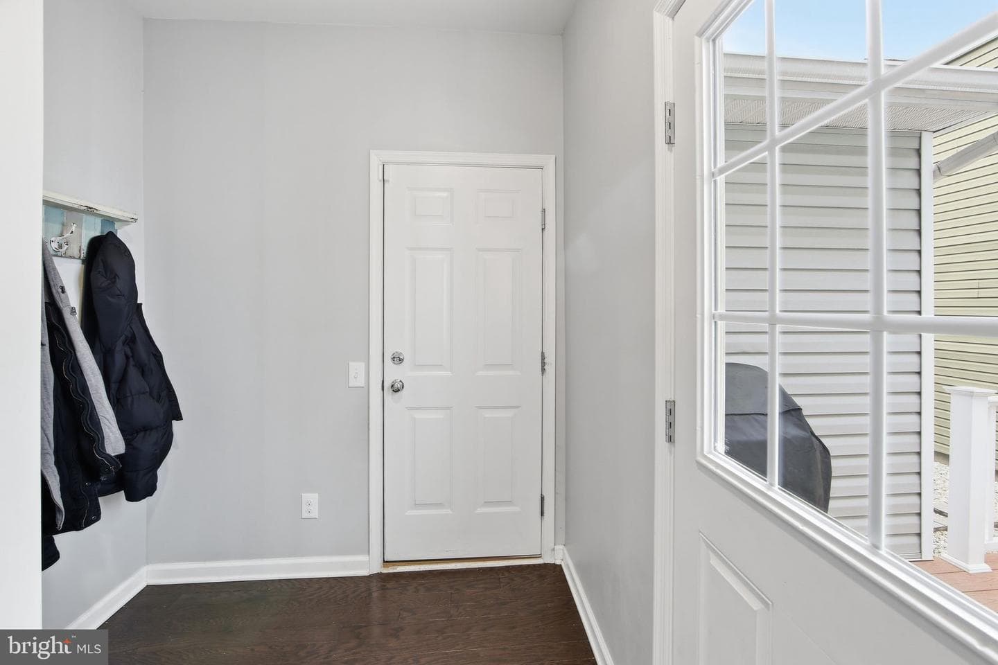 302 Stafford Court photo 18